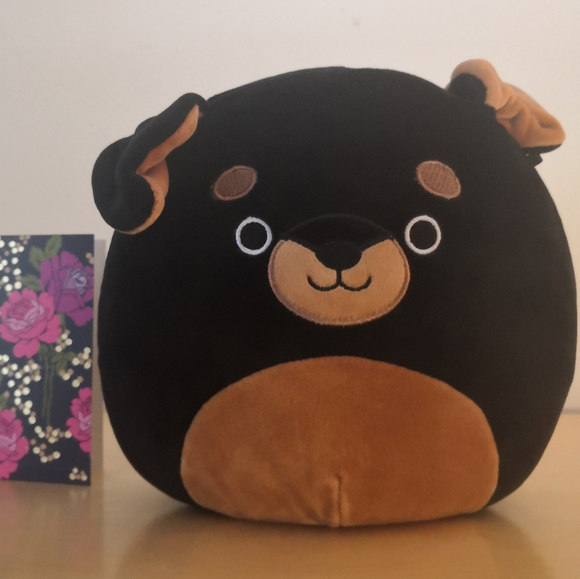 Squishmallows Accessories - 8" Squishmallow: Mateo the Rottweiler